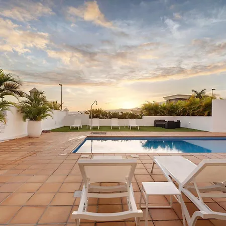 Aurora Playa La Arena Вилла