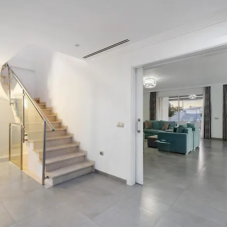 Вилла Aurora Playa La Arena