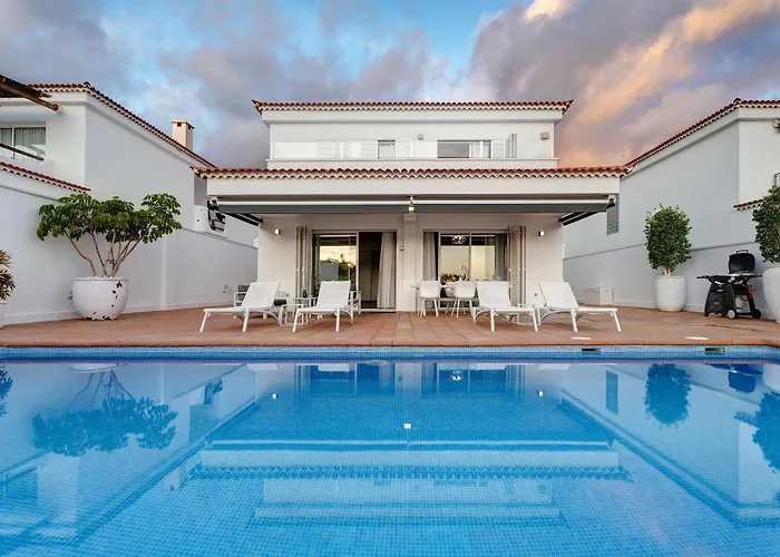 Aurora Playa La Arena Villa *