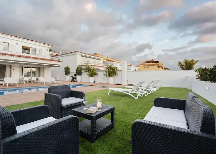 Aurora Playa La Arena *